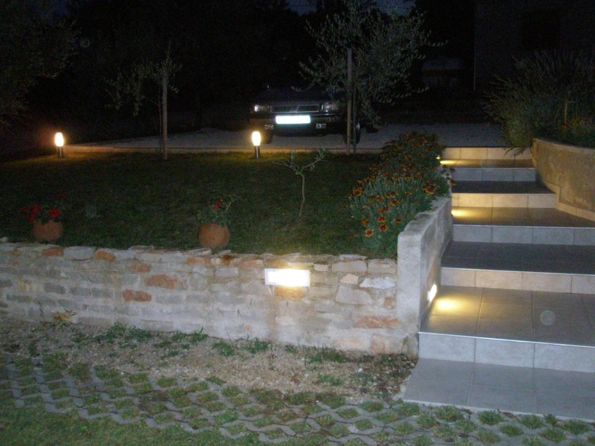 Apartments Caterina Пула Екстериор снимка