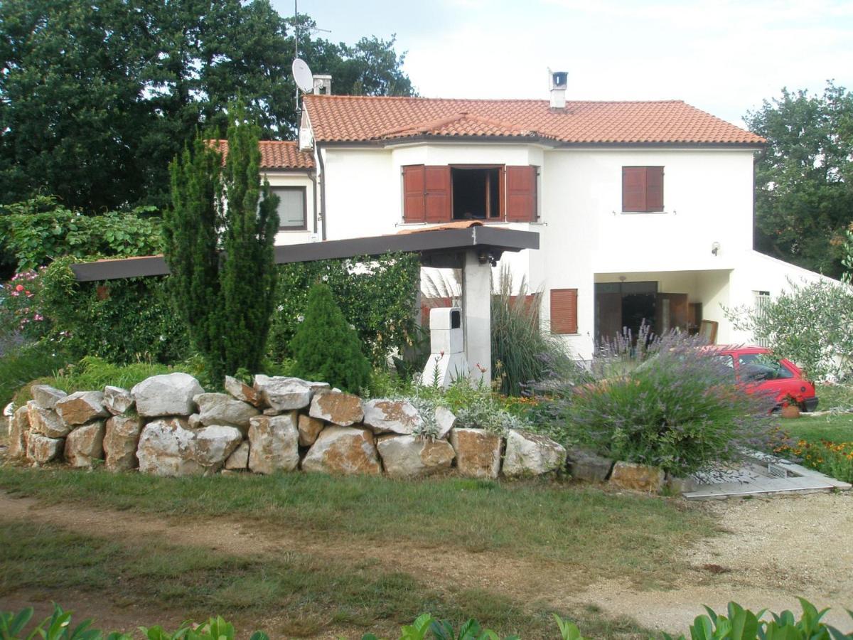 Apartments Caterina Пула Екстериор снимка